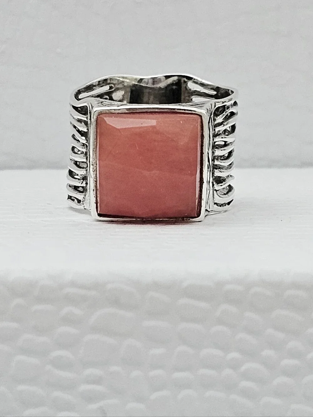 Silpada Sterling Silver Faceted Cherry Quartz Etched Wide Band Ring Size 9-9.25